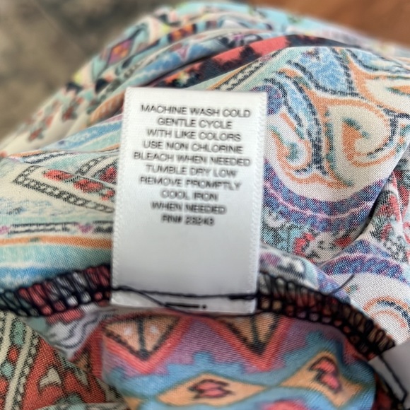 New York and Company midi shark bite dress - Picture 8 of 9